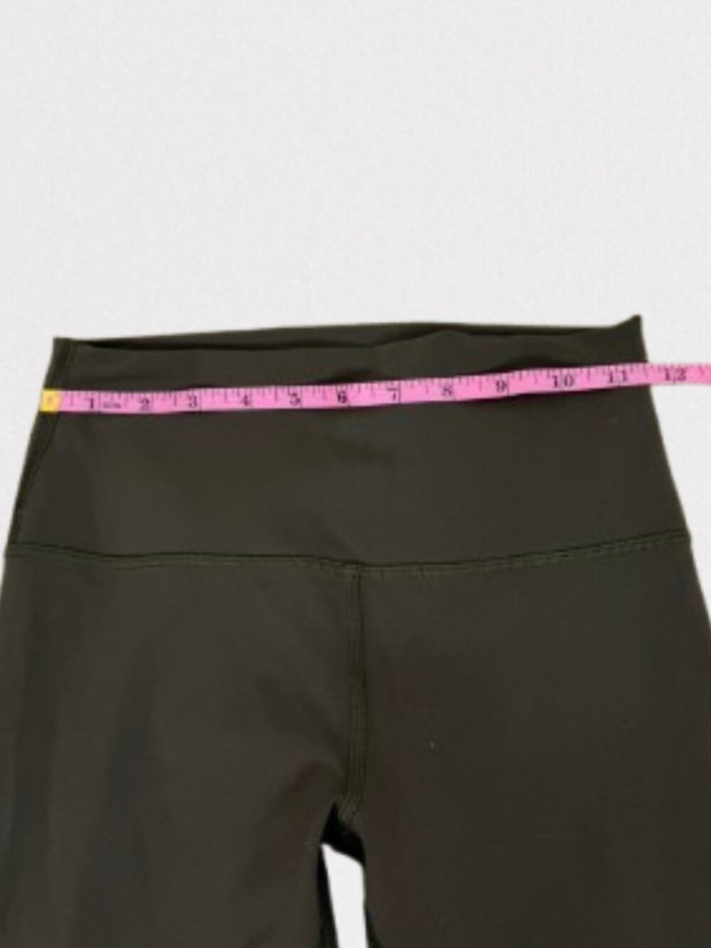 Lululemon Wunder Train High-Rise Tight 25" Size 6 Army Green - Picture 7 of 8